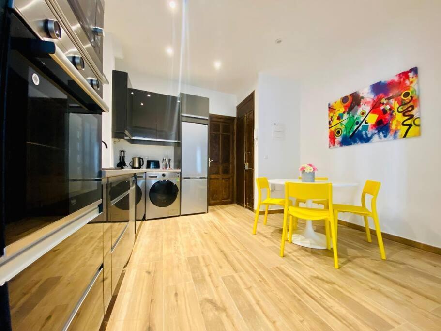 Style & Design Flat In The Center Of Madrid Apartment Luaran gambar